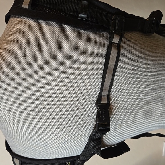 Outdoor Products H2O Performance Hydration Pack - Picture 2 of 9